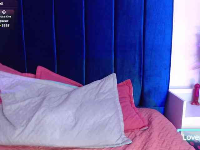 Lucy-wish1 webcam