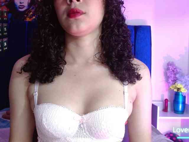 Lucy-wish1 webcam