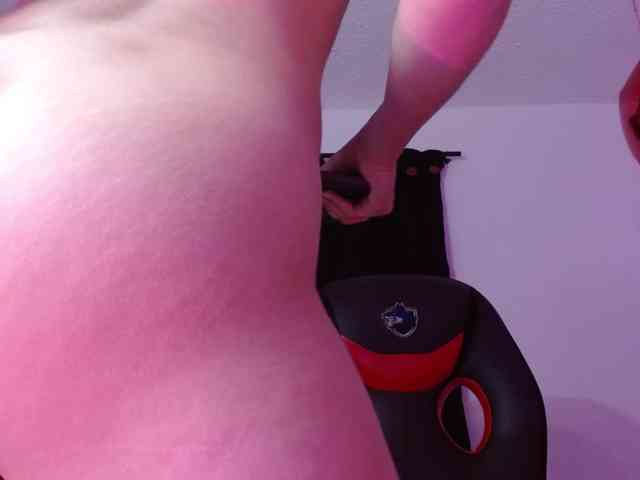 Lucy-wish1 webcam