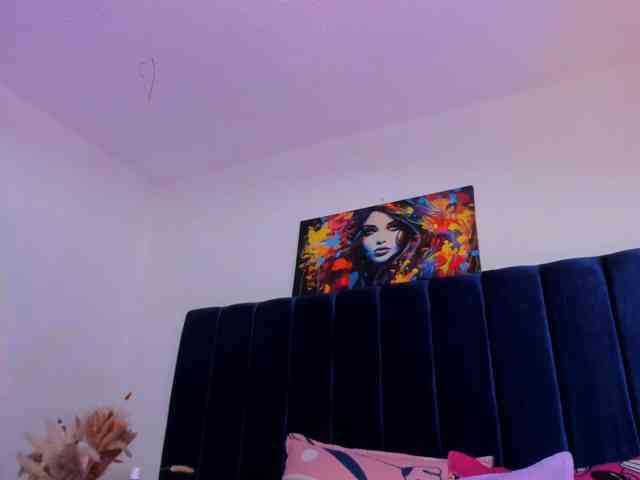 Lucy-wish1 webcam