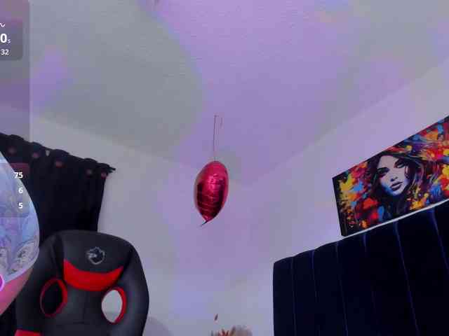 Lucy-wish1 webcam