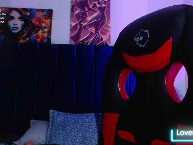 Lucy-wish1 webcam