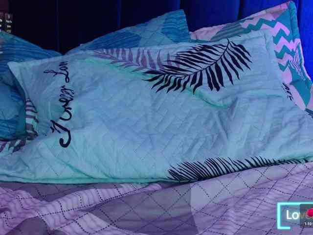 Lucy-wish1 webcam