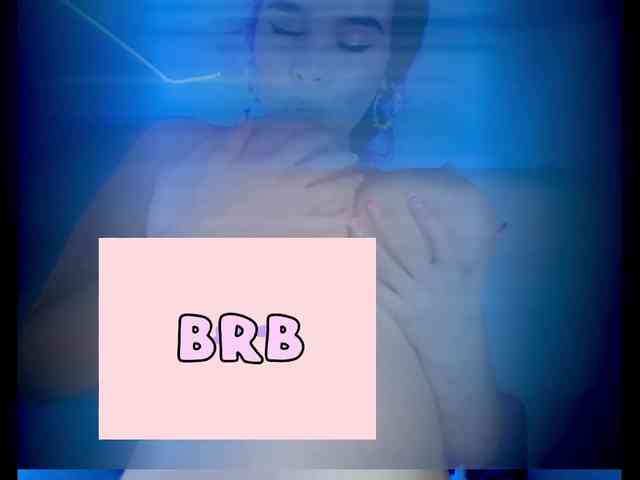 gabriela-r webcam