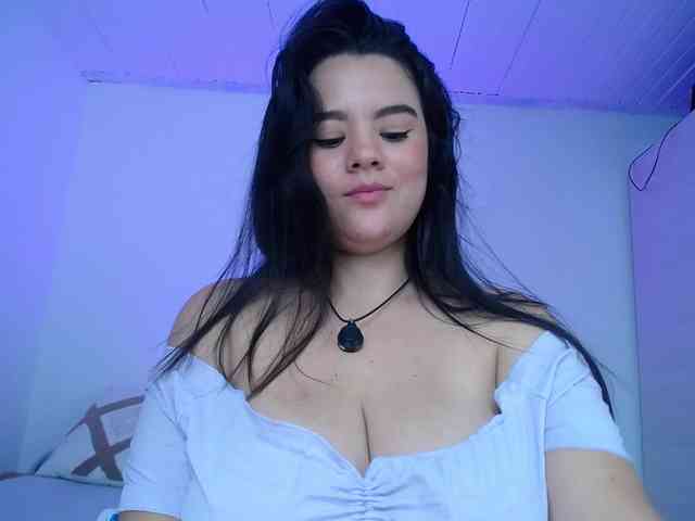 gabriela-r webcam
