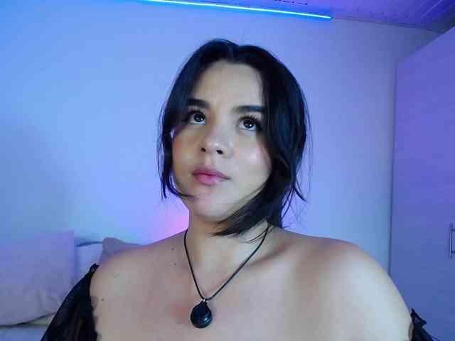 gabriela-r webcam