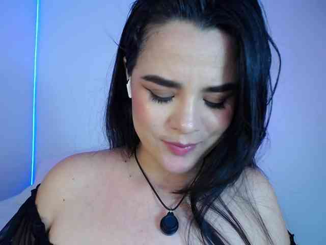 gabriela-r webcam