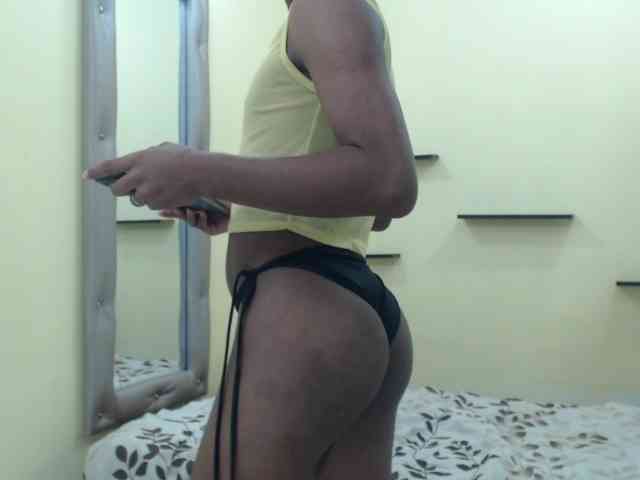 minychipfemboy Live Webcam on BongaCams