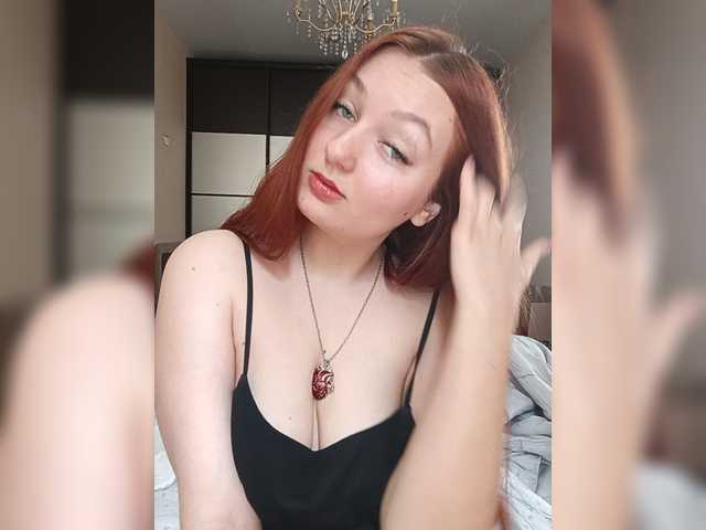 MarryReds live cam on BongaCams