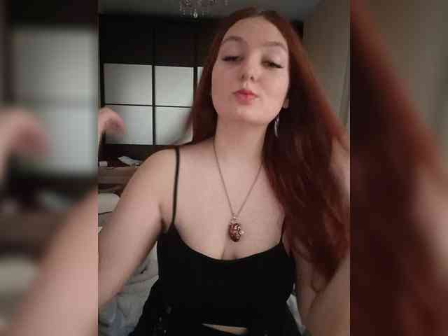 MarryReds webcam