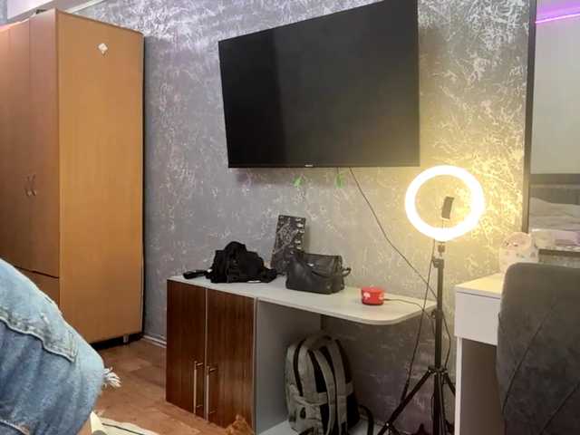 TrinaVoorhis live cam on BongaCams