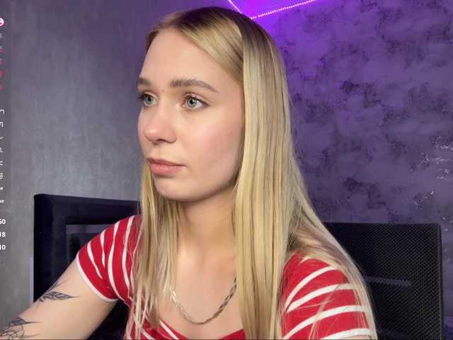 TrinaVoorhis live cam on BongaCams