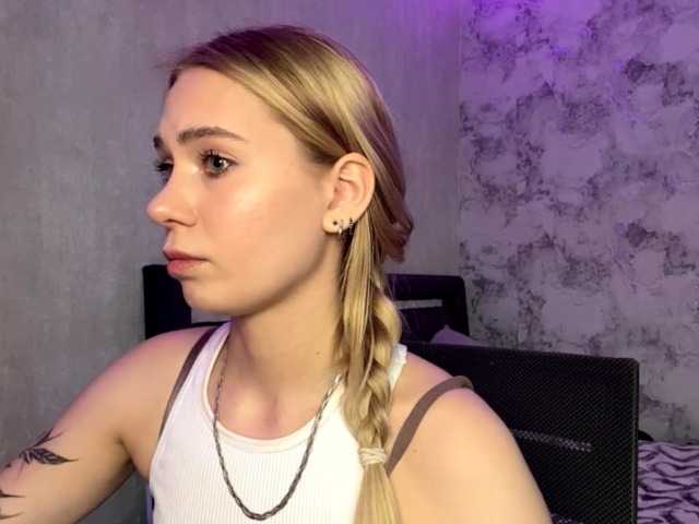 trinavoorhis cam belle