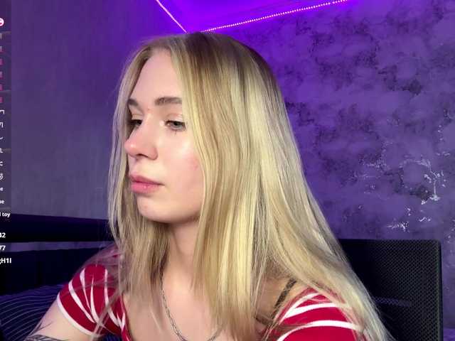 TrinaVoorhis live cam on BongaCams