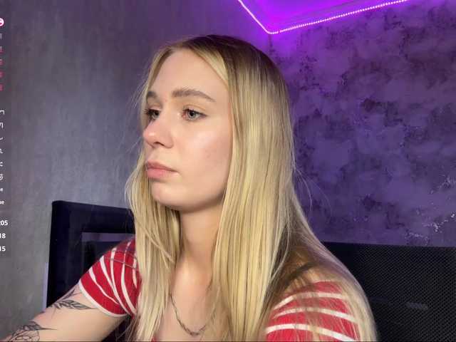 TrinaVoorhis live cam on BongaCams
