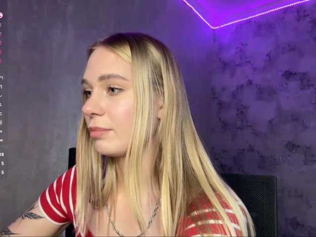 TrinaVoorhis live cam on BongaCams