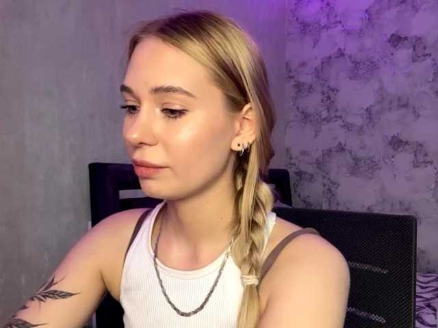 TrinaVoorhis live cam on BongaCams