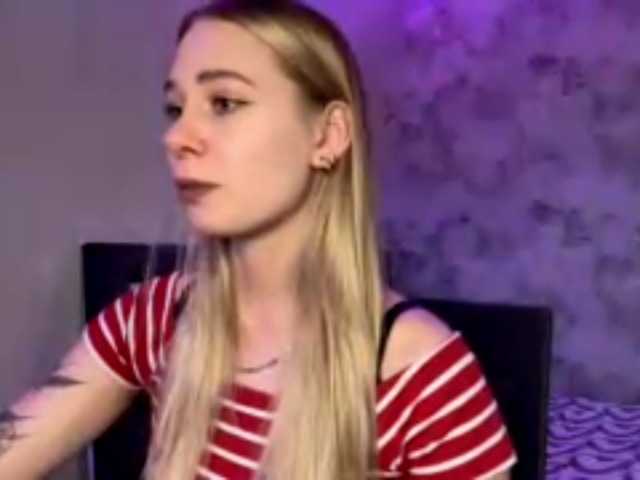 TrinaVoorhis live cam on BongaCams