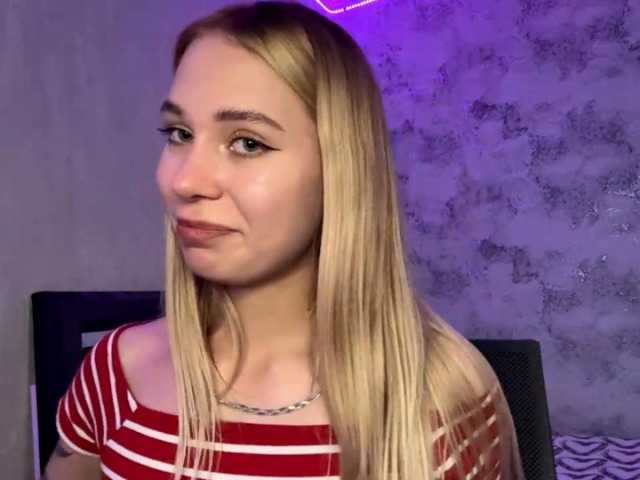 TrinaVoorhis live cam on BongaCams