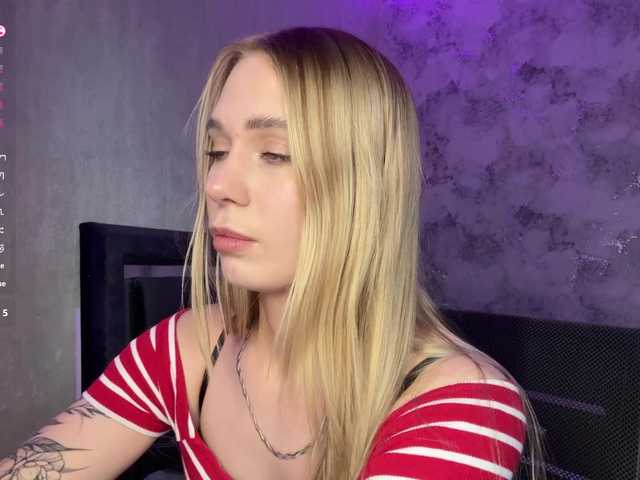 TrinaVoorhis live cam on BongaCams