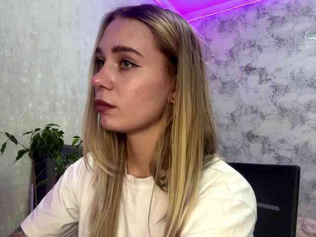 TrinaVoorhis webcam