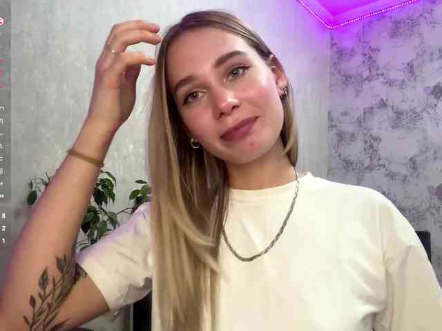 TrinaVoorhis webcam