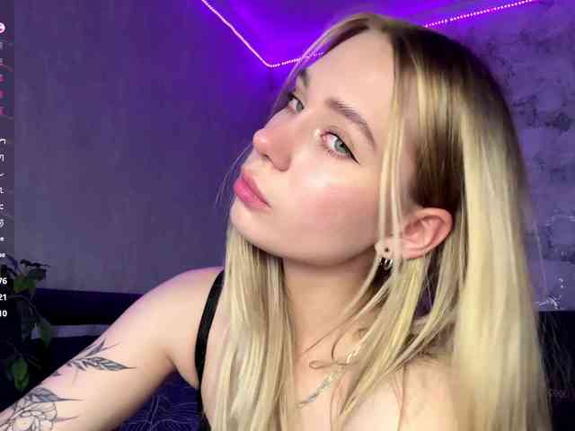 TrinaVoorhis webcam