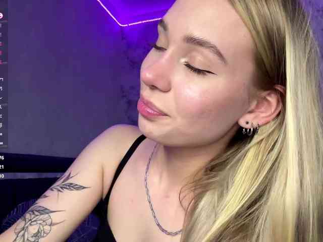 TrinaVoorhis webcam