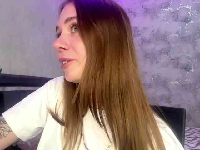 TrinaVoorhis webcam