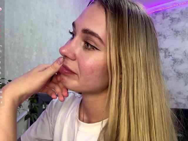 TrinaVoorhis webcam