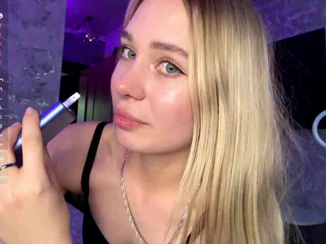 TrinaVoorhis webcam
