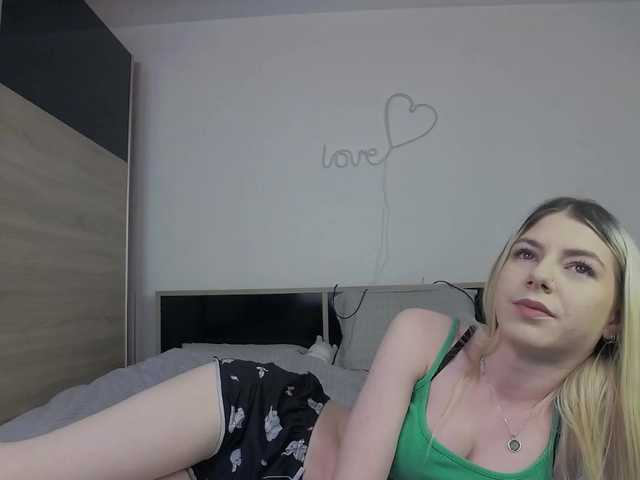 innocentangel live cam on BongaCams