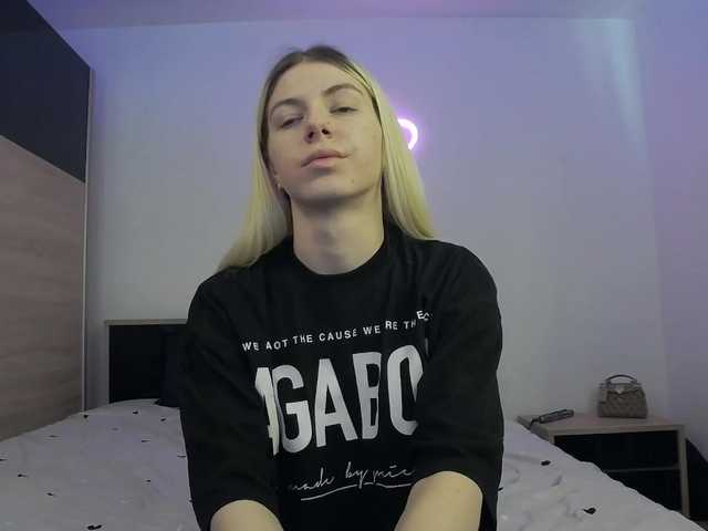 innocentangel live cam on BongaCams
