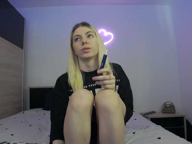 innocentangel live cam on BongaCams
