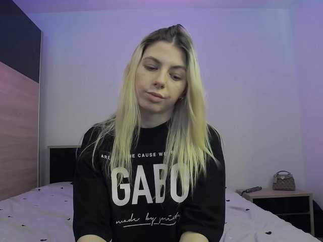 innocentangel live cam on BongaCams