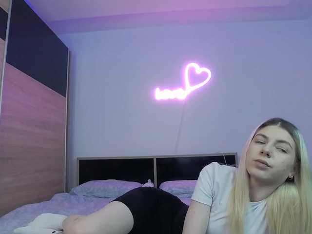 innocentangel live cam on BongaCams