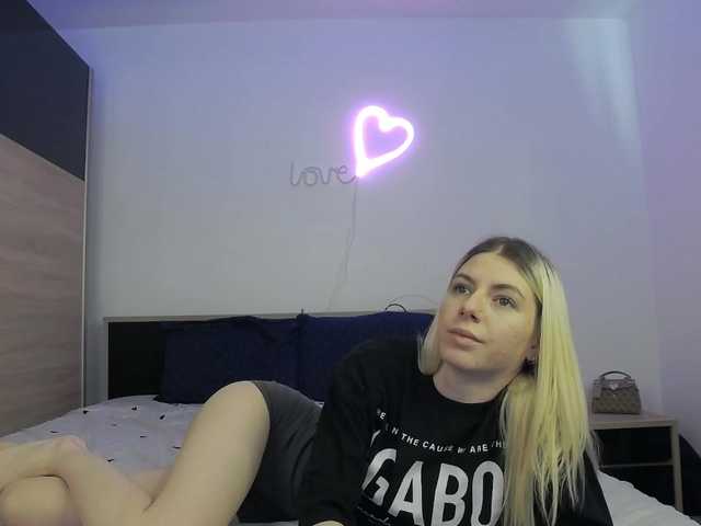 innocentangel live cam on BongaCams