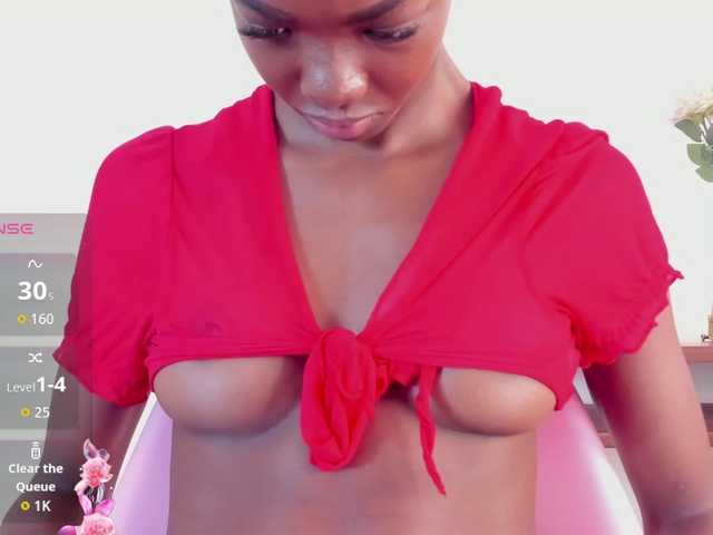 RiriBlonde live cam on BongaCams