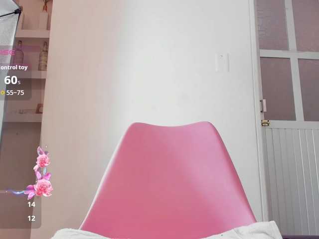 RiriBlonde live cam on BongaCams