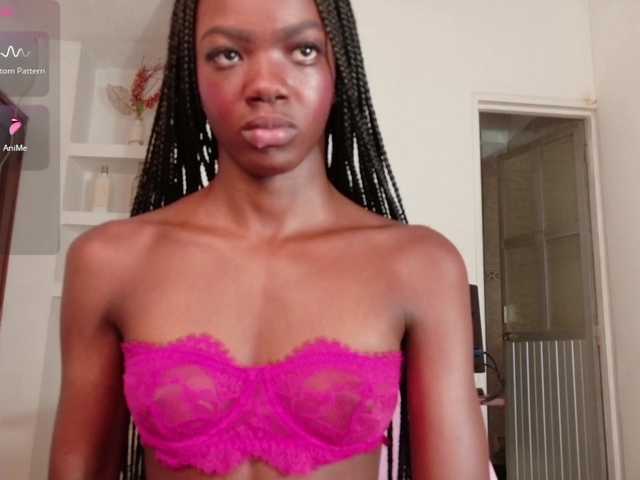 RiriBlonde live cam on BongaCams