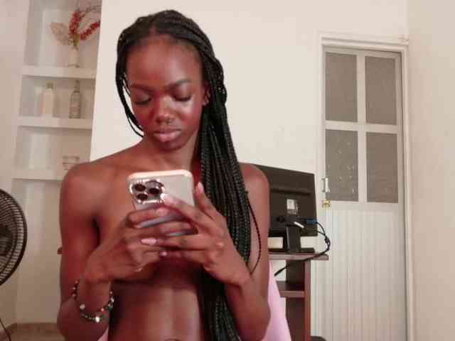 Ririblonde webcam