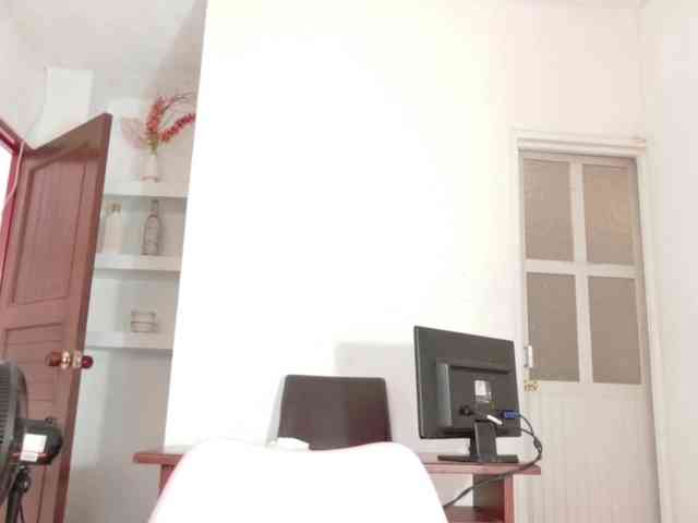 Ririblonde webcam