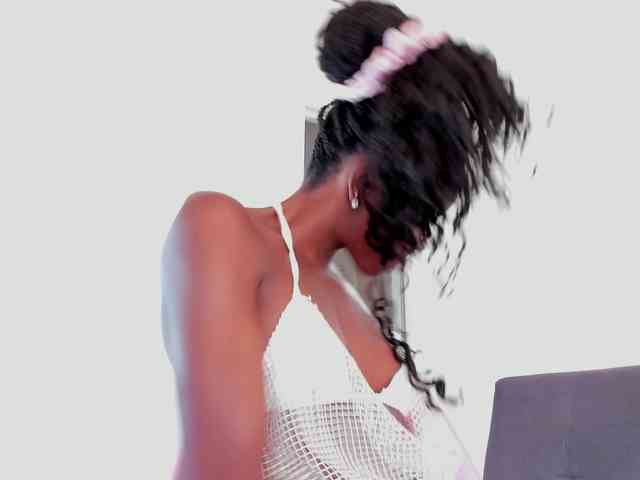 Ririblonde webcam