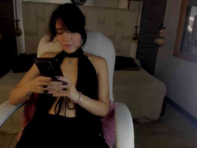 Sweetpoison23 webcam