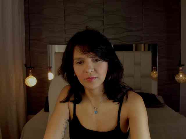 Sweetpoison23 webcam