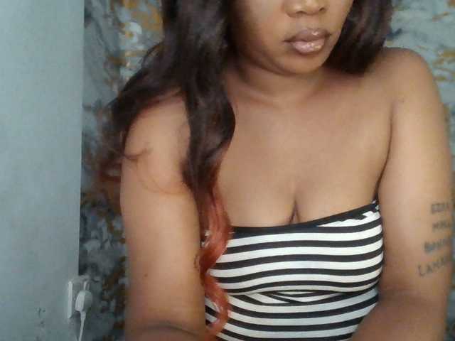 Leilasandy live cam on BongaCams
