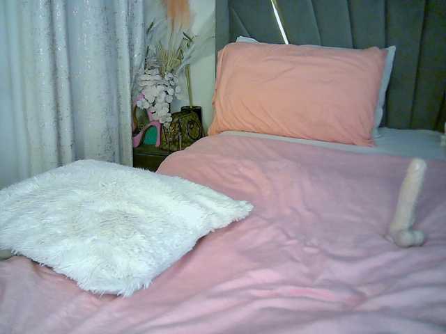 Leilasandy live cam on BongaCams