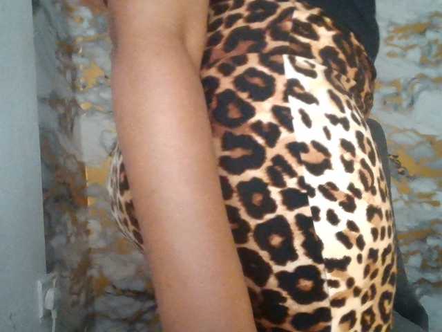 Leilasandy live cam on BongaCams
