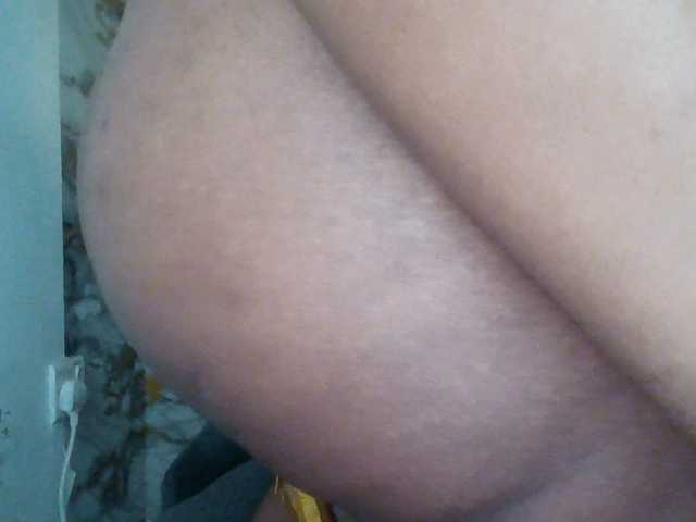 Leilasandy live cam on BongaCams
