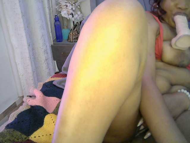 Leilasandy live cam on BongaCams